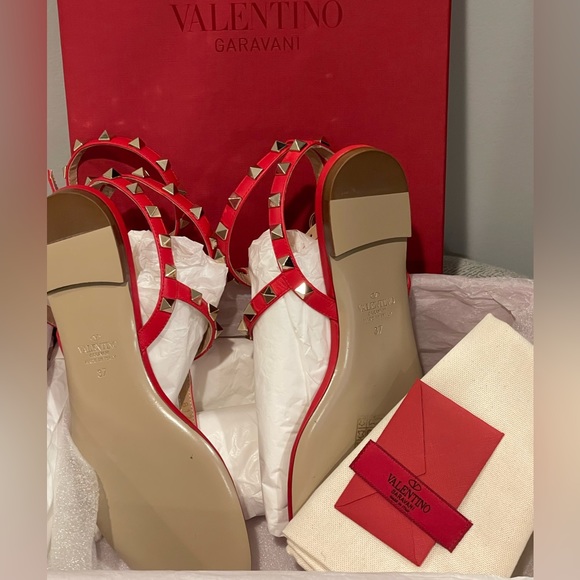 Valentino Rockstud Caged Leather Ankle Strap Sandal size 37,
NWT - Picture 7 of 8